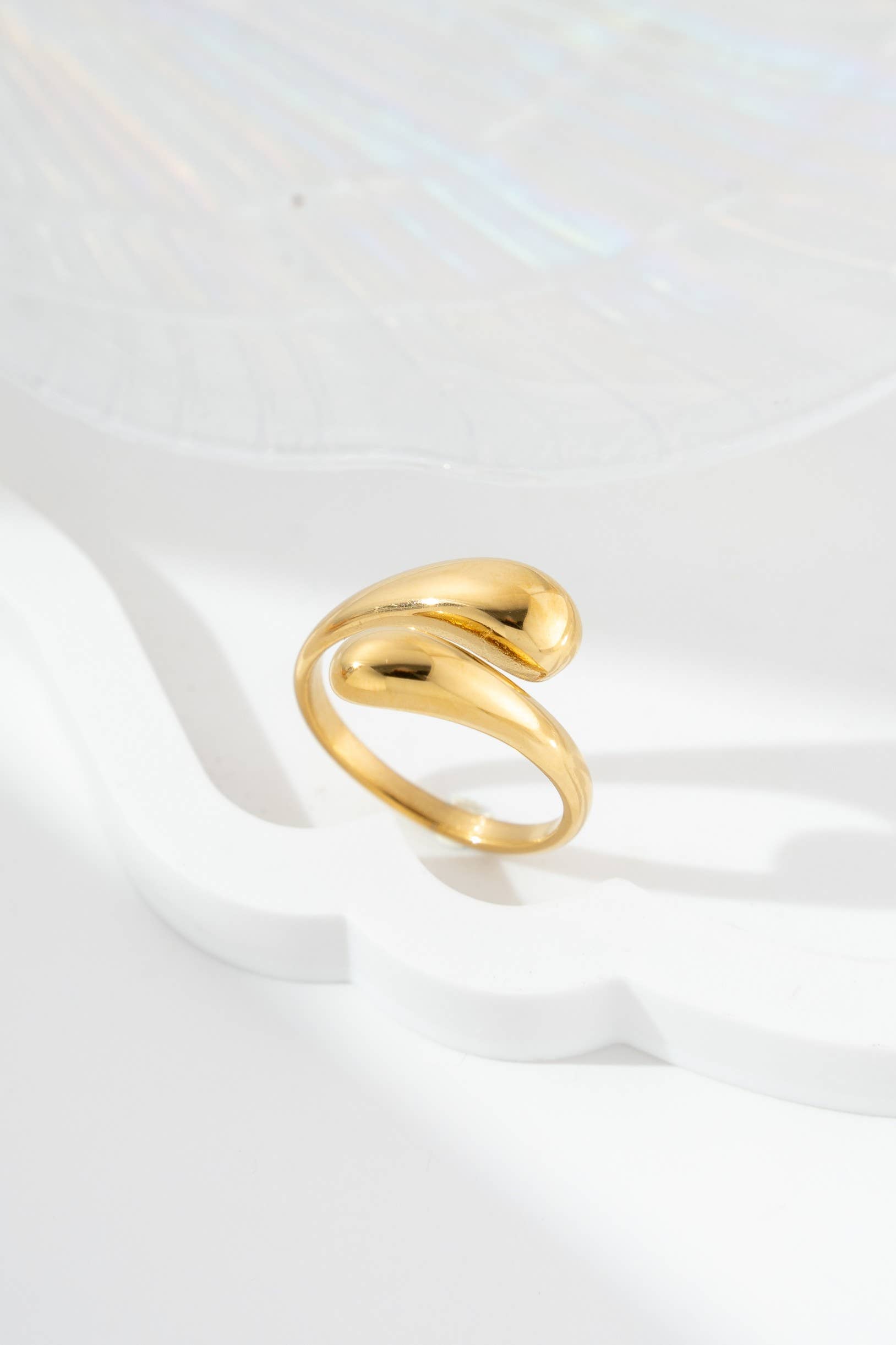 Elyra Flow Ring